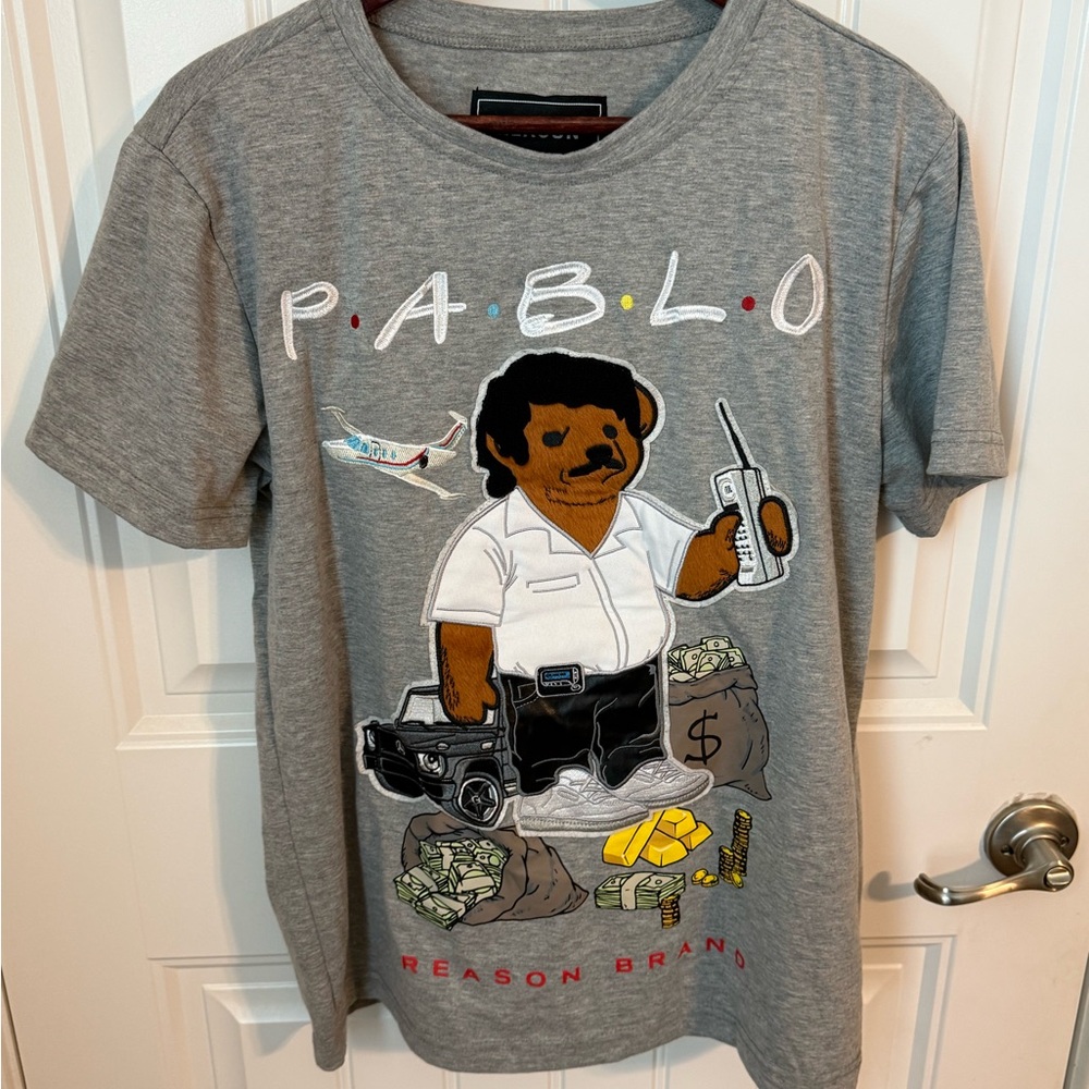 Reason NYC Friends Logo Pablo Escobar Cartoon T Shirt Men's Size SMALL